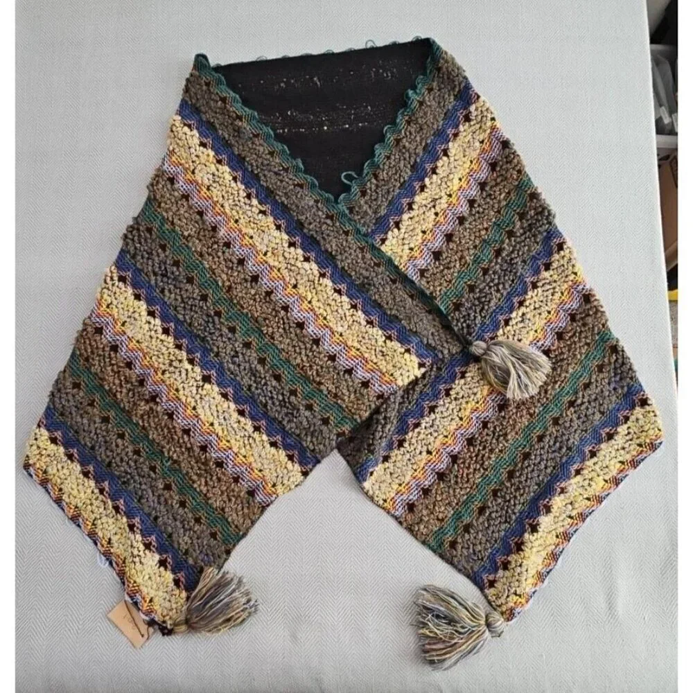 NWT Women's Bohemian Tasseled Cloak One-Size Knitted Crocheted‎ Cabincore Y2K